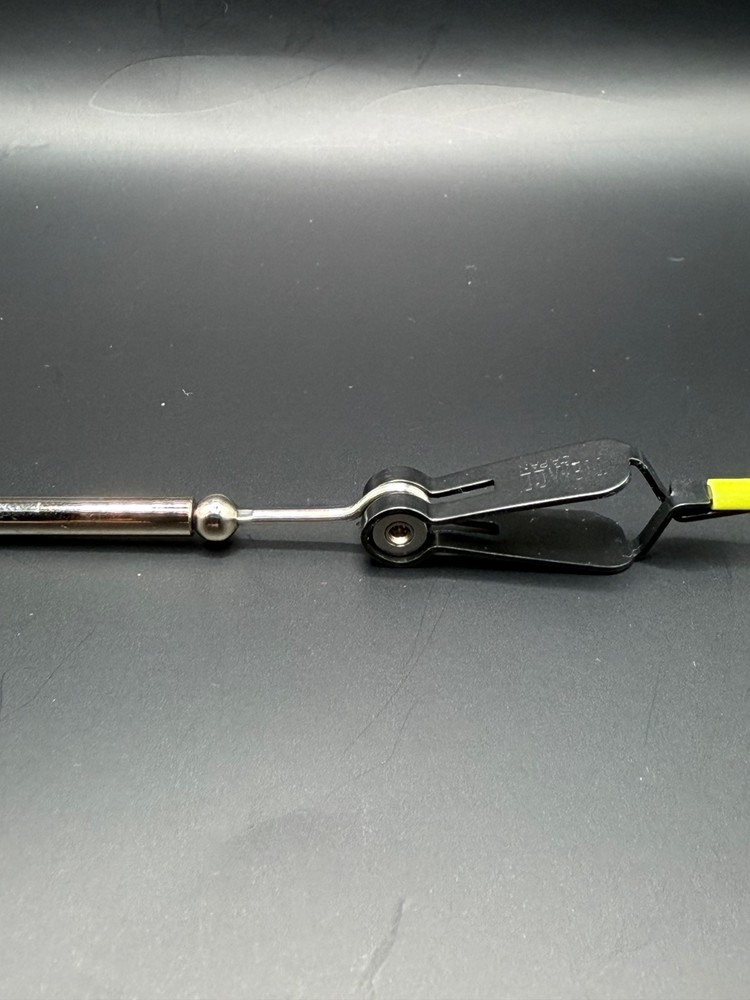 Tiemco Spinning Hackle Pliers