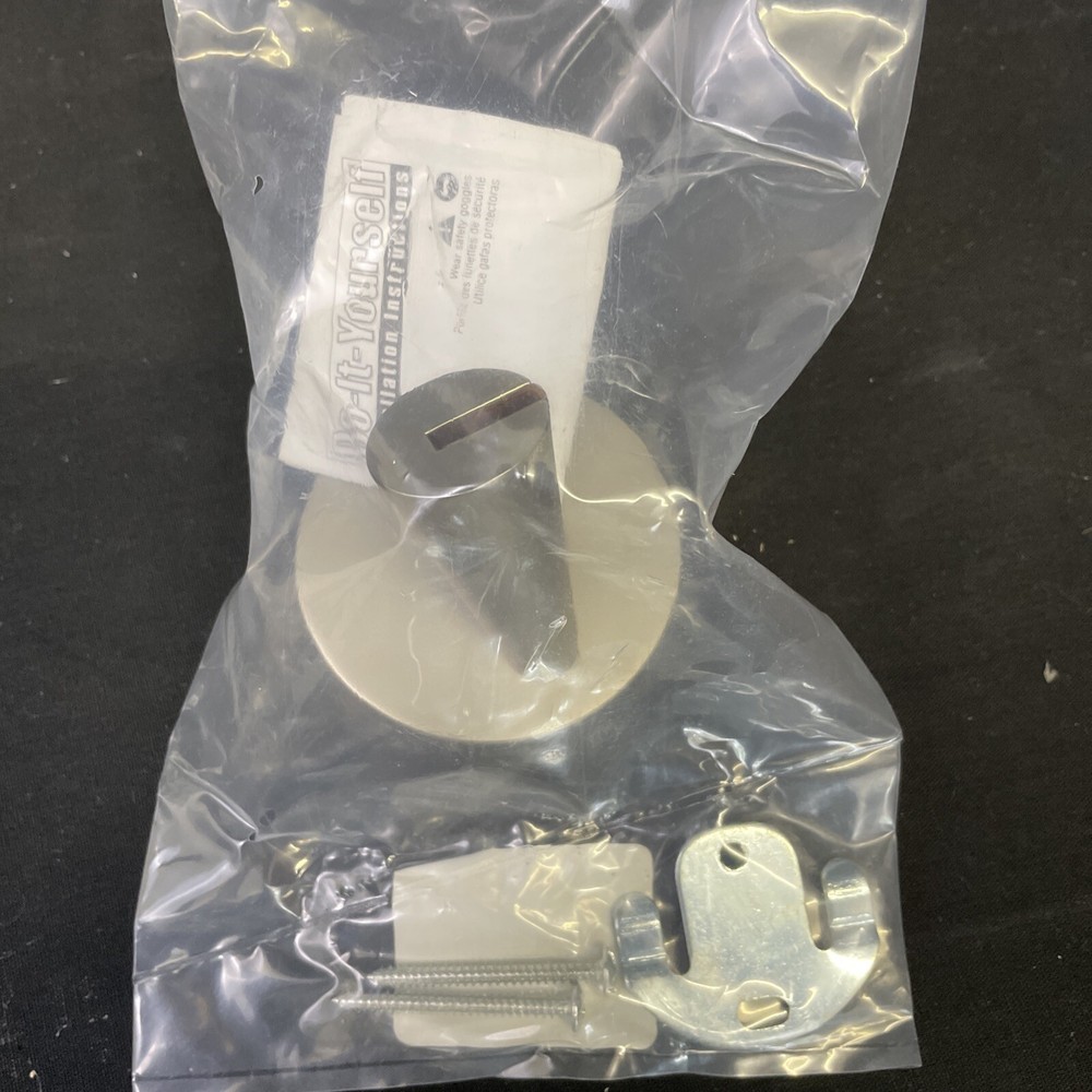 112446 Matte Nickel Hook w/ Amber Insert