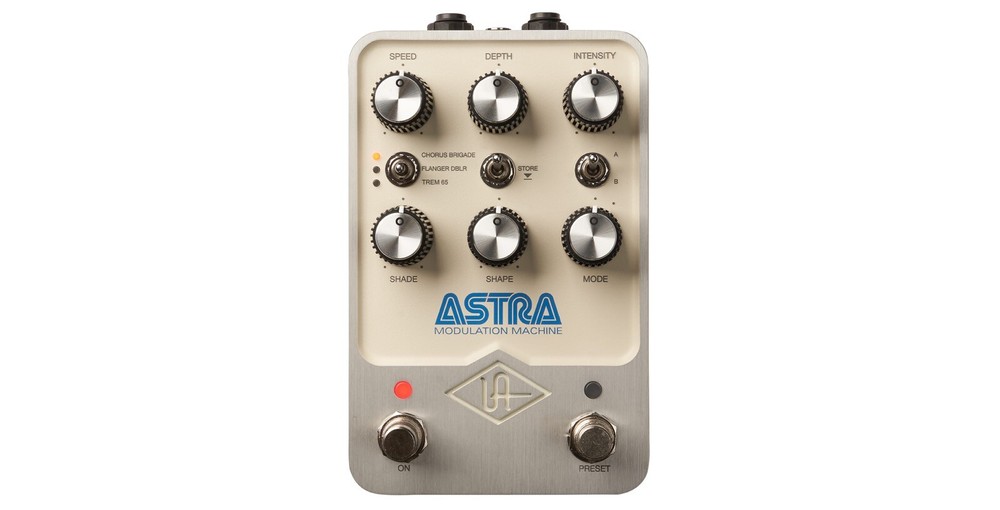 Universal Audio Astra Modulation Machine Guitar Pedal