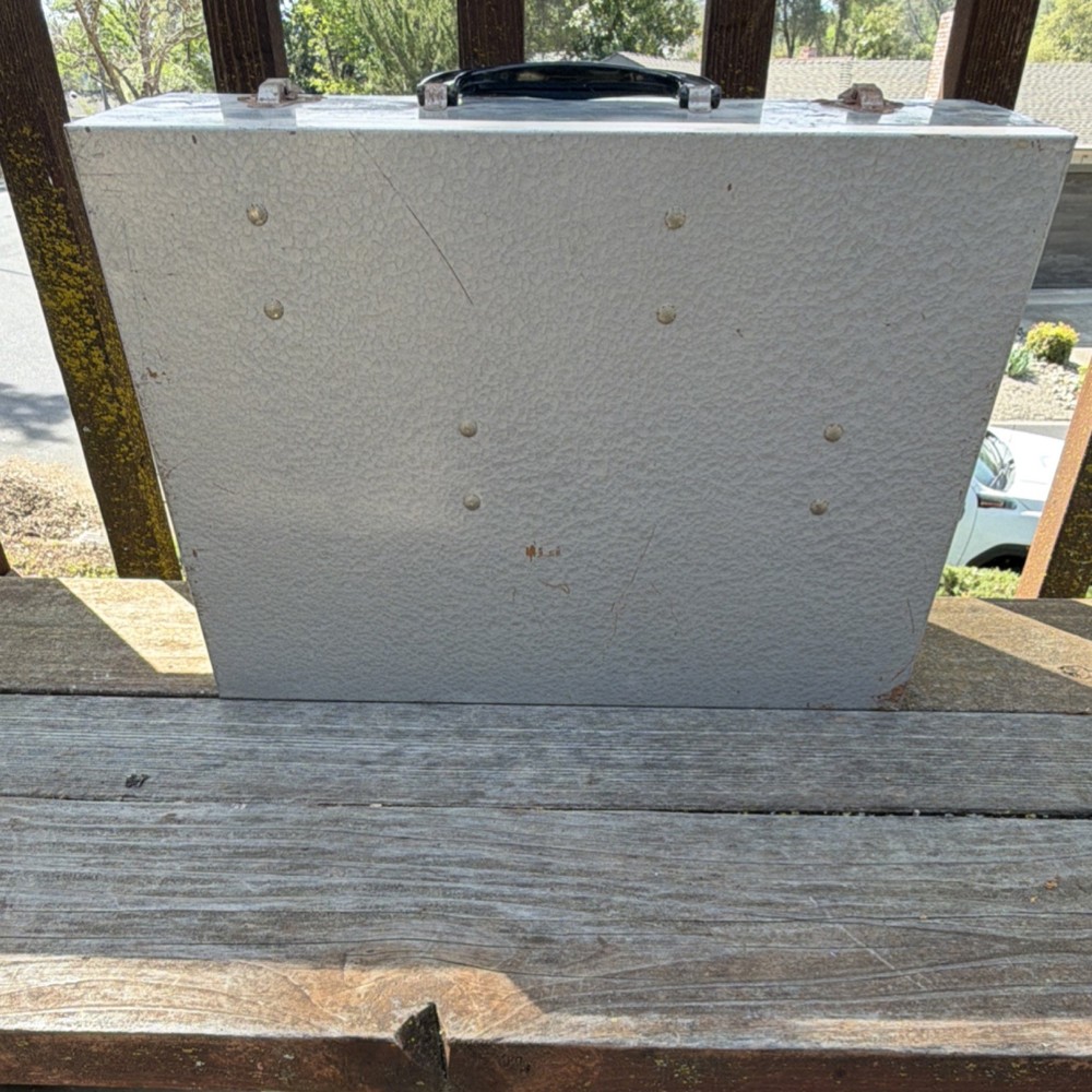 Arrow Compact-O-Lite Continuous Lighting Set Silver Carrying Case 4 Bulbs