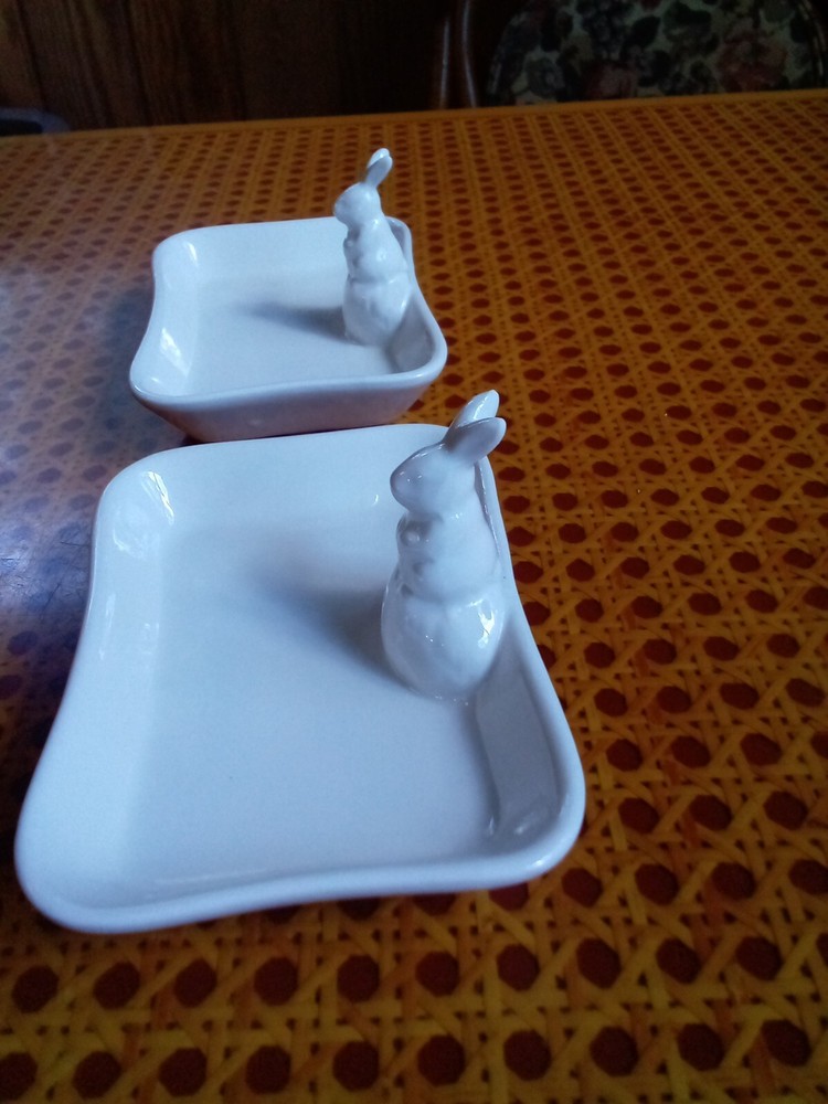 2 White Ceramic Soap Dish Bunny Rabbit Abbott CUTE! Pre-owned