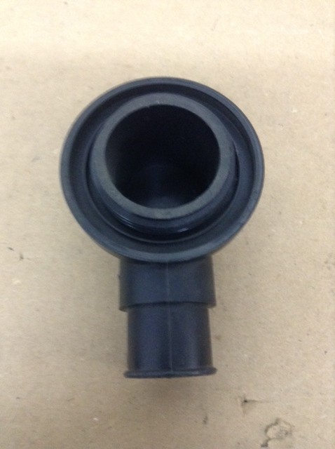 Cummins Oil Filler Connection