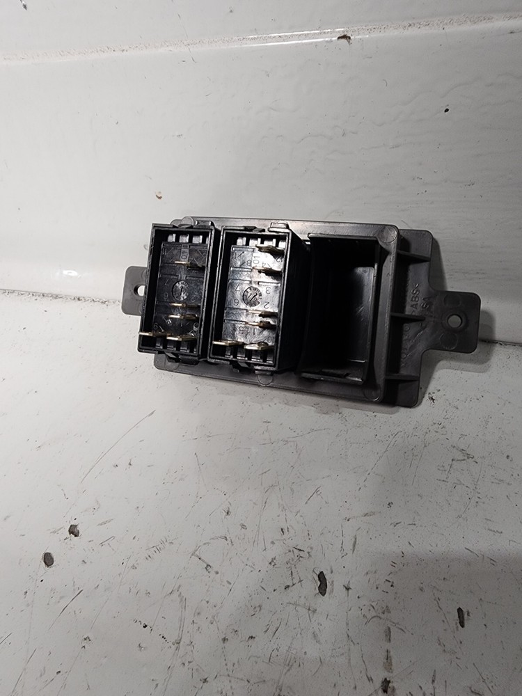 2021 VOLVO VNL 760 Bunk Controls