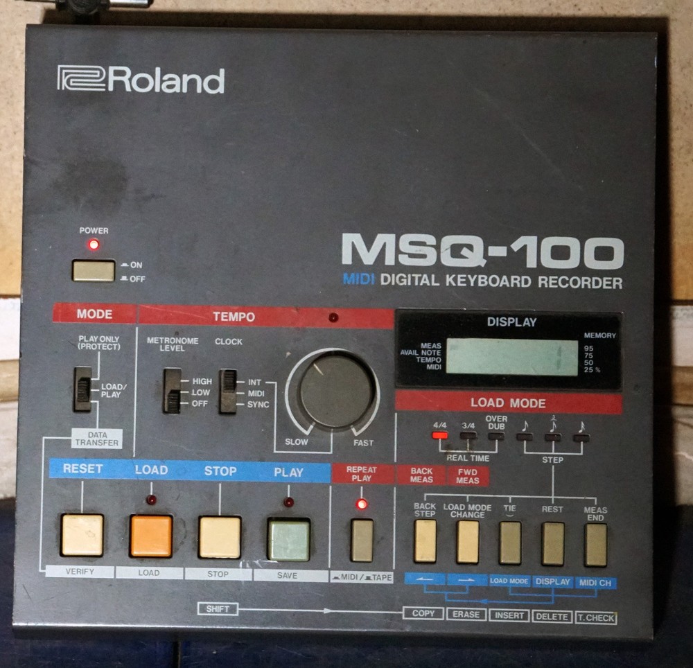 Roland MSQ-100 MIDI Digital Keyboard Recorder