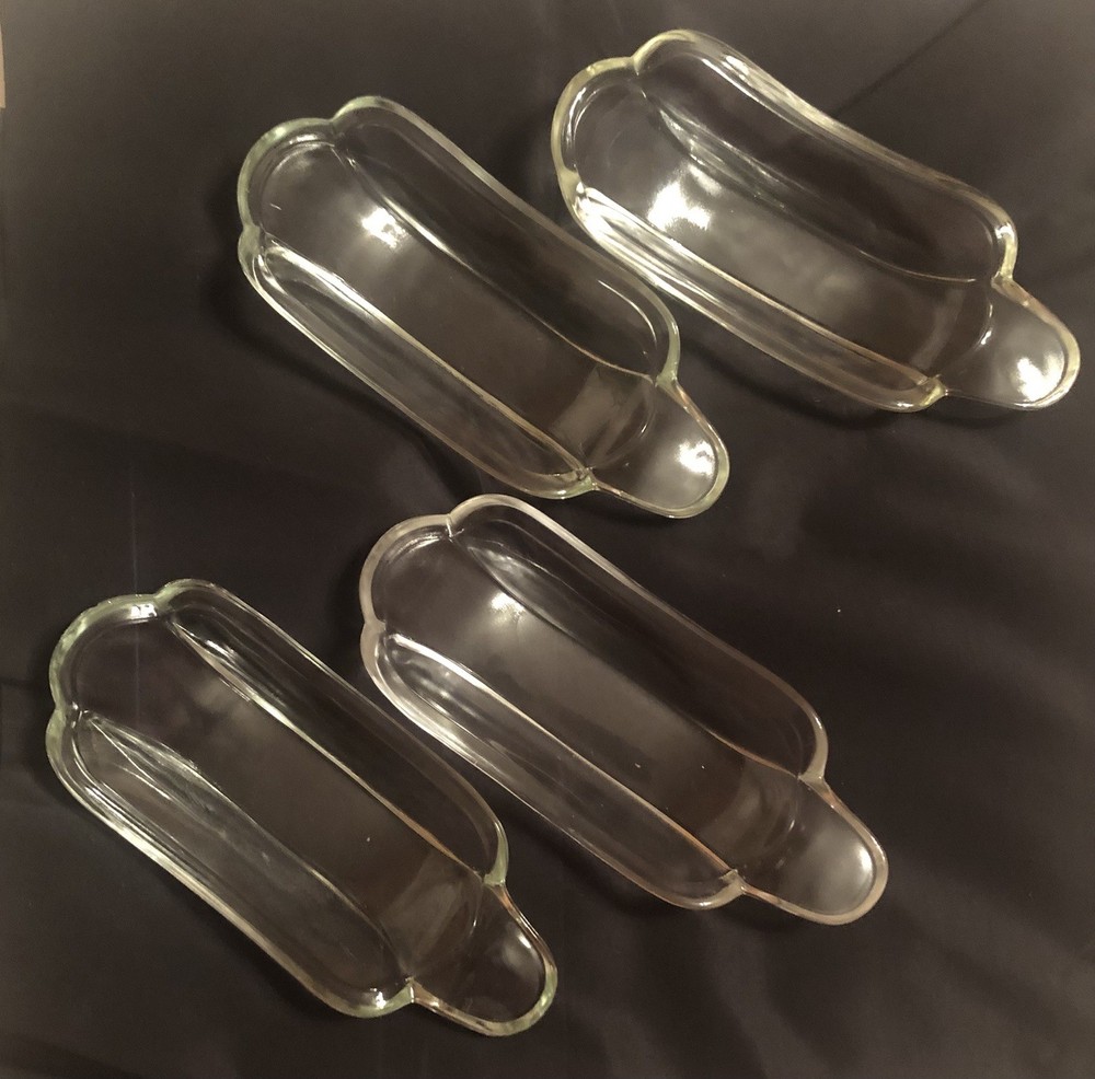 Four Banana Split Boats