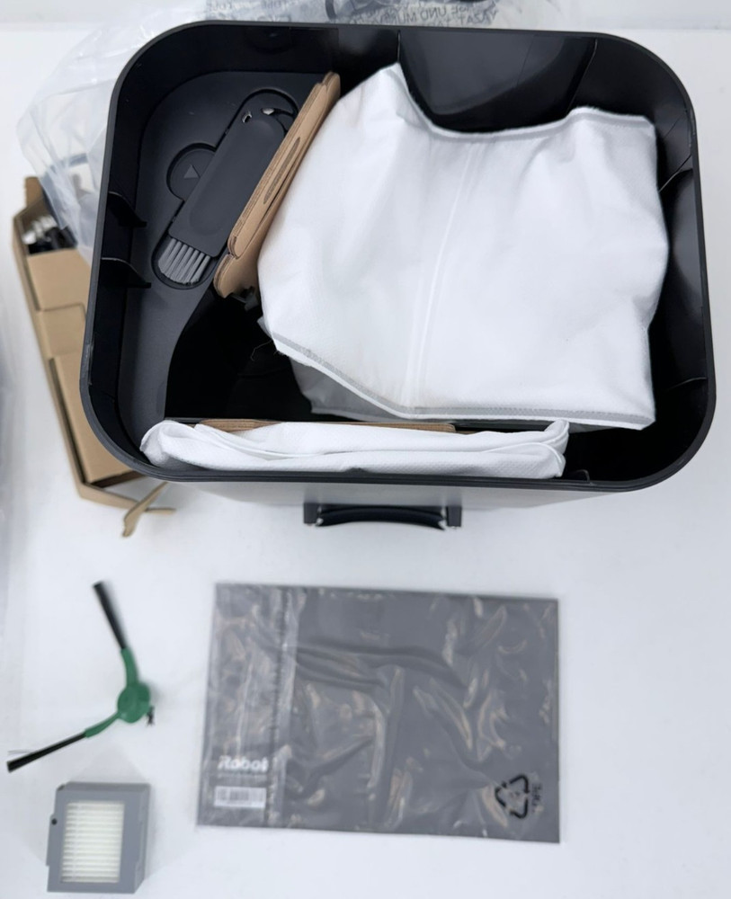 iRobot - Roomba Max 705 Vacuum + AutoEmpty Dock