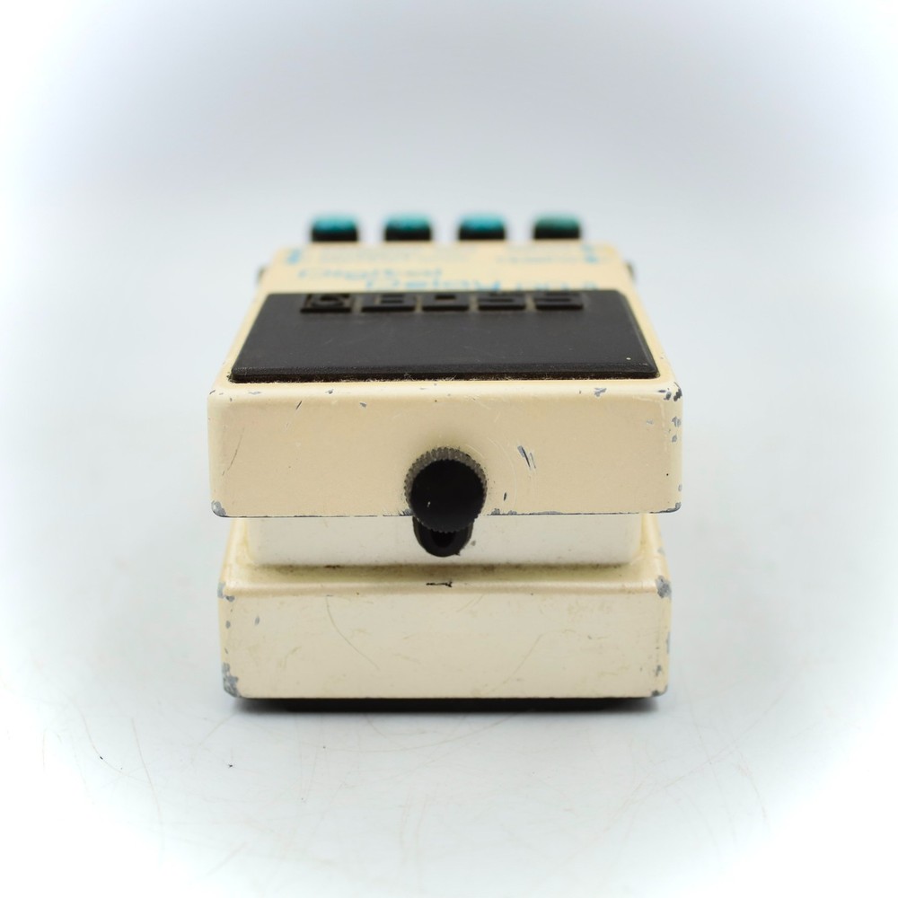 BOSS DD-5 Digital Delay Guitar Effect Pedal