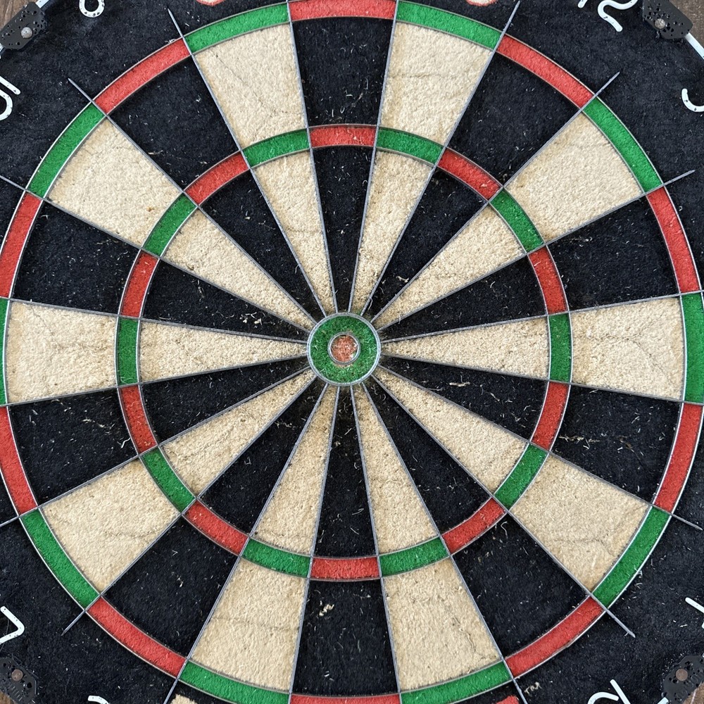 Winmau Blade 5 Dart Board, Pub Bar, Professional