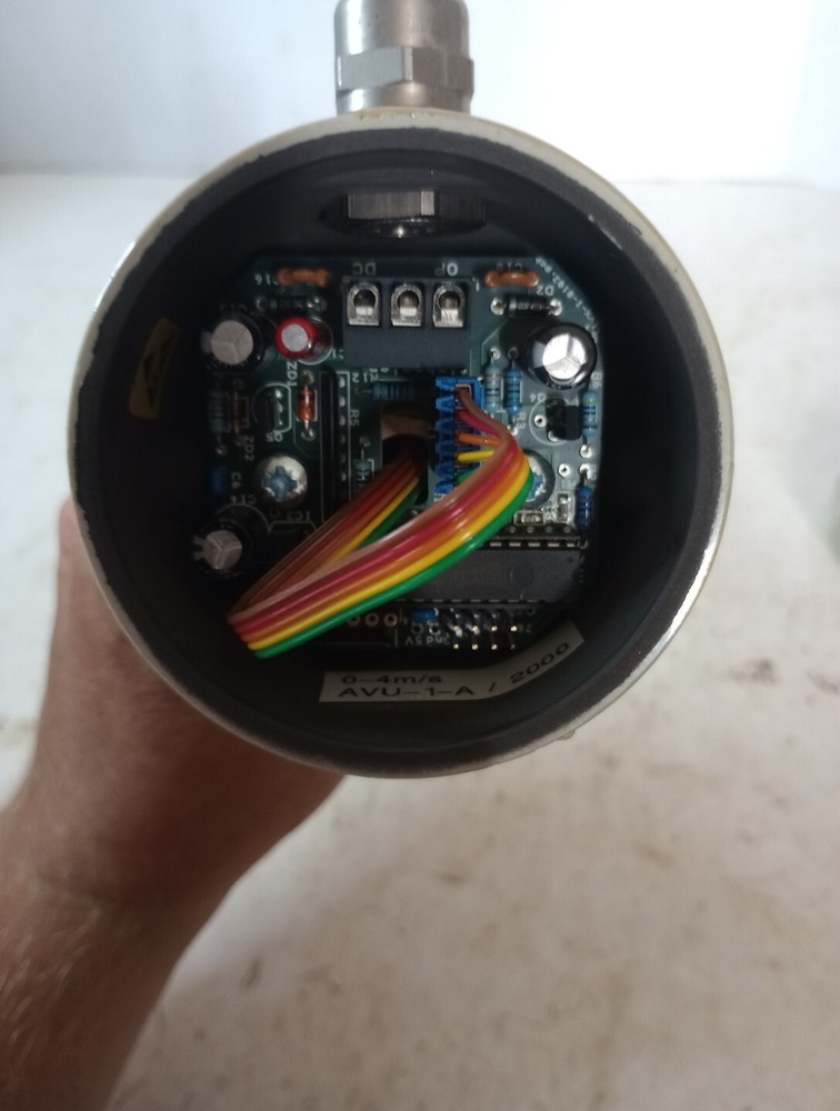 Dwyer AVU-1-A Air Velocity Transmitter