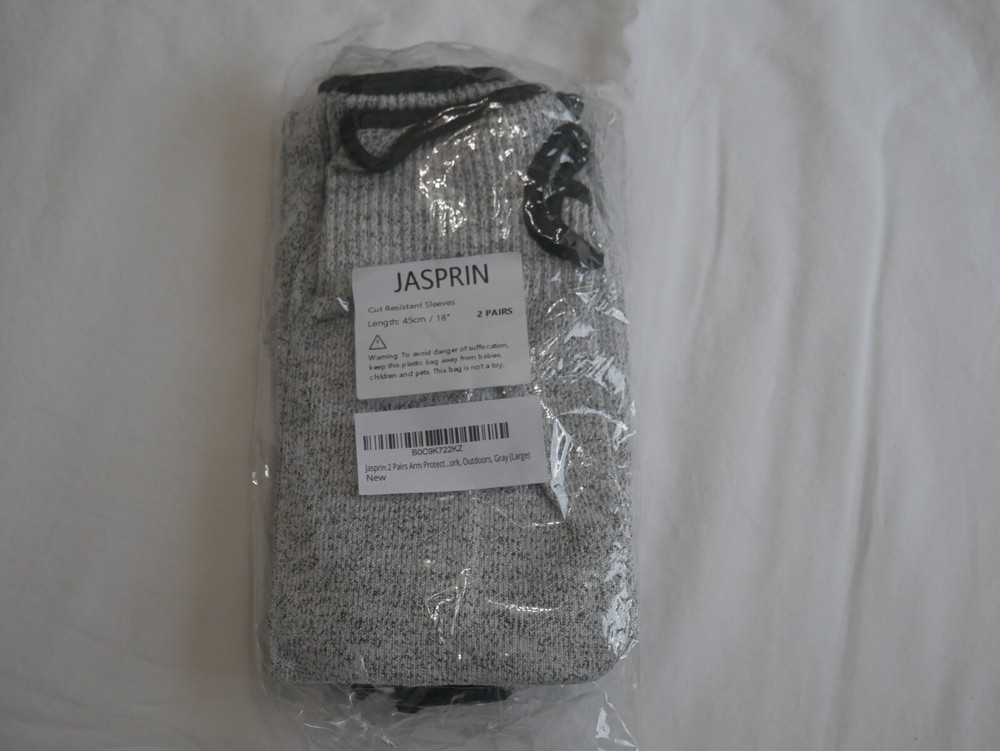 Jasprin Cut Resistant Sleeves with Thumb Hole for Work Preventing Stab (2D2)