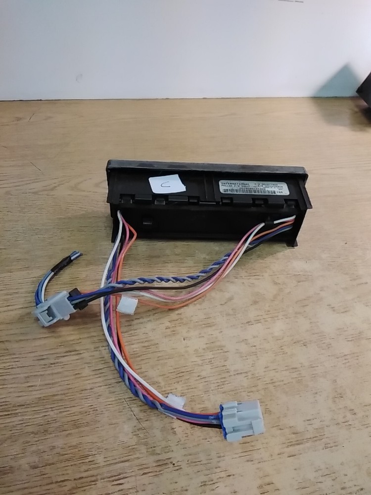 International 3549776C5 Dash/Conole Switch