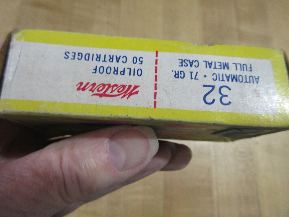 Empty Ammo Box Western X 32 automatic with insert (w17) # 107