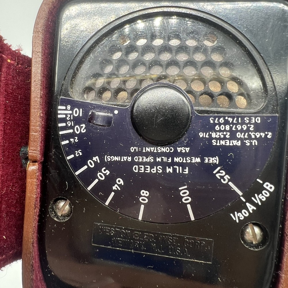 Vintage Weston Model 853 Light Meter Tested Working w/ Leather Case