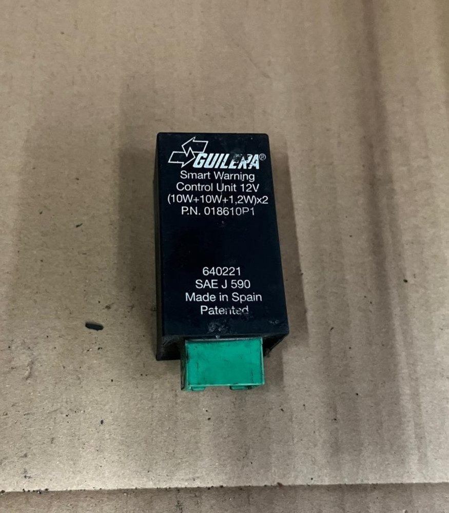 Piaggio MP3 Indicator Control Unit | 640221