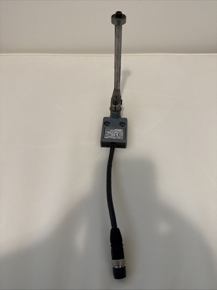 Allen Bradley 802b-csaaxsxd4 Limit Switch