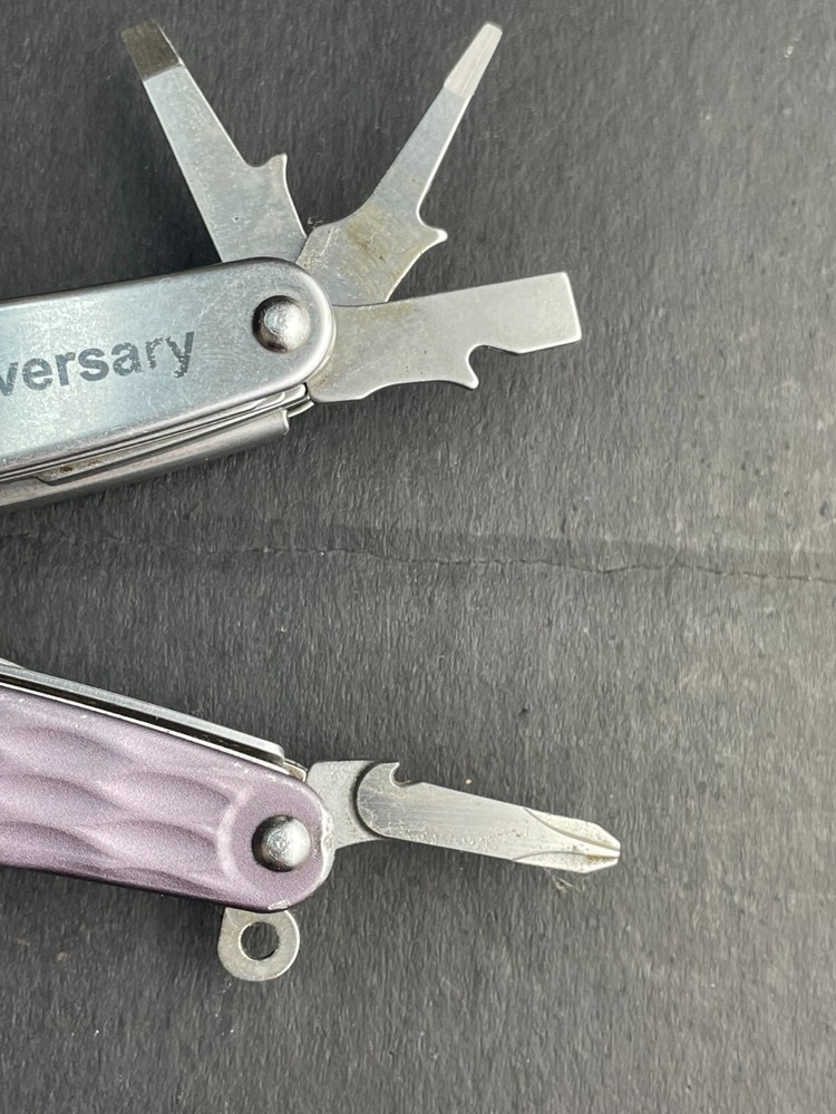 Leatherman Juice CS4 Multi Tool - Various Colors