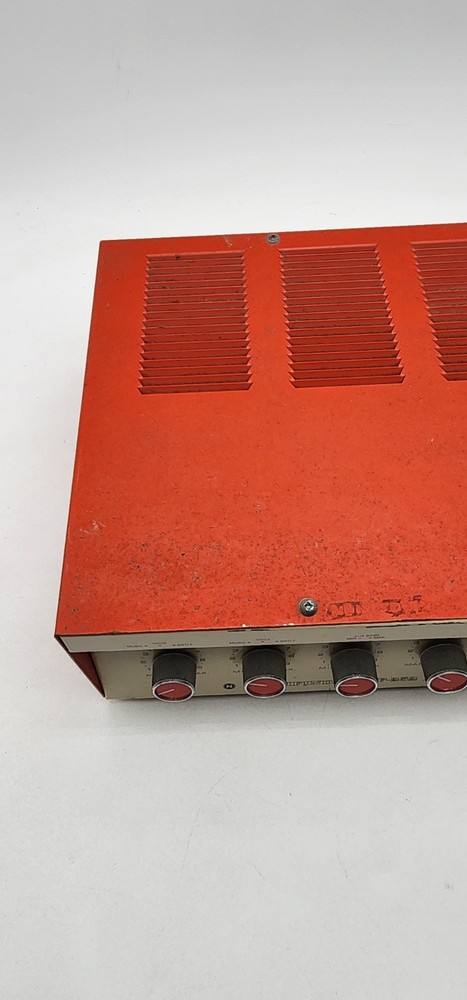 Newcomb Pathfinder PF-252 Solid State Amplifier Vintage Powers On