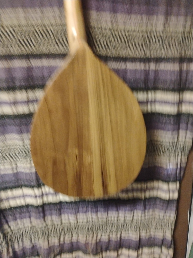 Right-hand Octave Mandolin 8 String. G-D- A-E Solid Woods 24.5" Scale