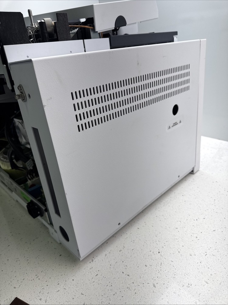 Agilent 7890B Gas Chromatography System