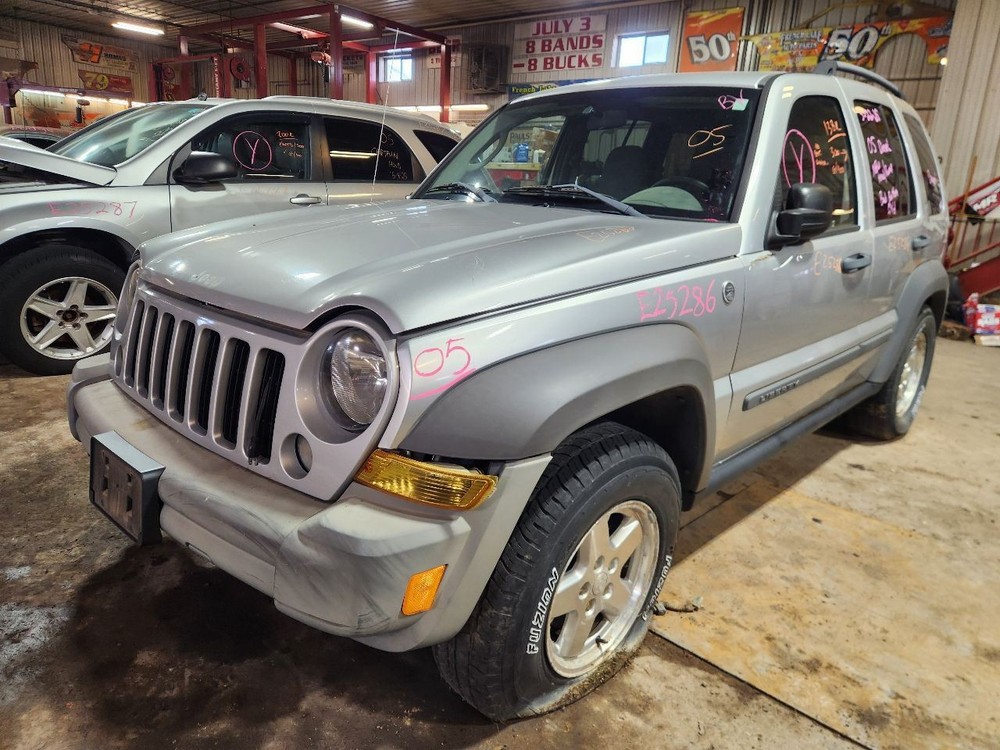 Engine ECM Computer 2.8L Engine Control Fits 2005 LIBERTY 1236981