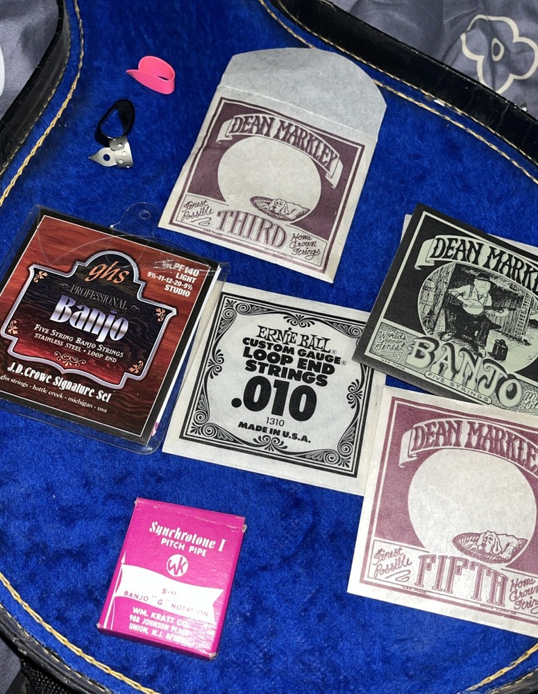 Hohner Banjo 5 String w/ Case Tuner Picks Strings Beginner Ready to Play Nice