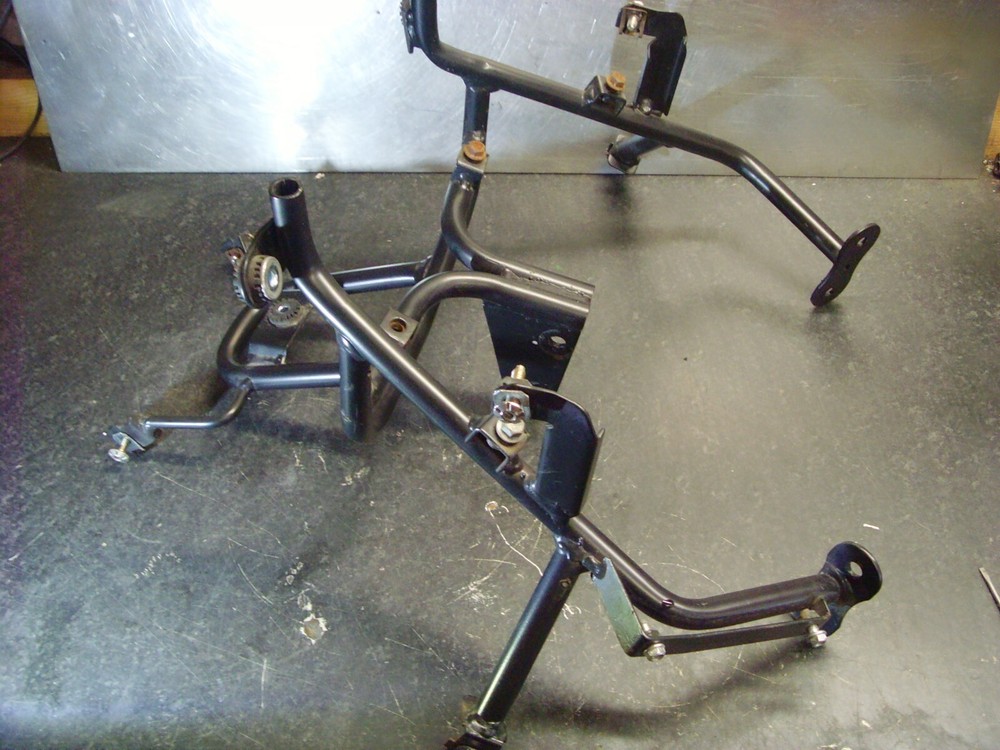 BENELLI TRK 502 X 2019 FRONT FAIRING/HEADLIGHT SUPPORT BRACKET MOUNT