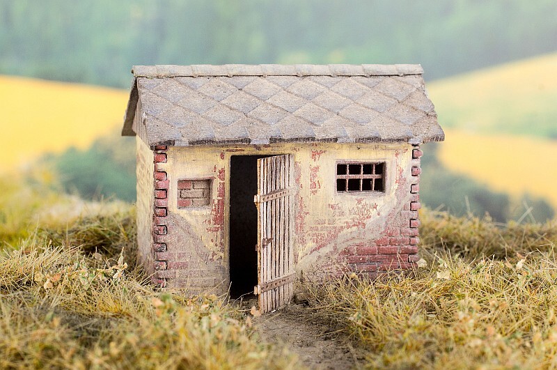 Model Scene N Scale Goat Sty