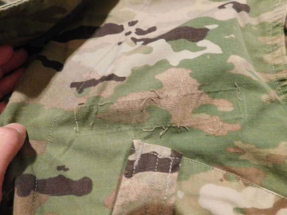 US ARMY OCP COAT SZ MEDIUM - SHORT