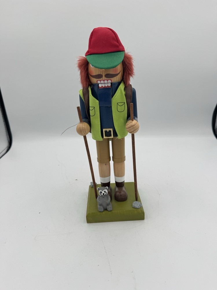 Wold Market 2016 Nutcracker Hiker