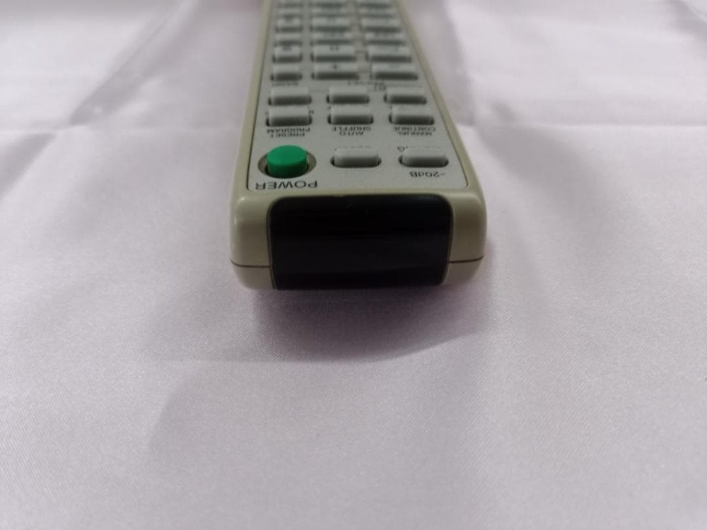 PECNF S0NY Sony Audio Remote Control RM-SE 717