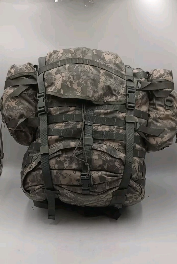 Rucksack Backpack ACU Large Improved Version MOLLE II  Excellent Condition