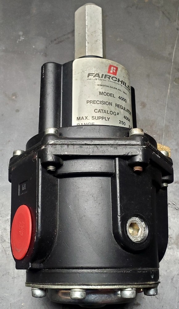 FAIRCHILD PRECISION PRESSURE REGULATOR