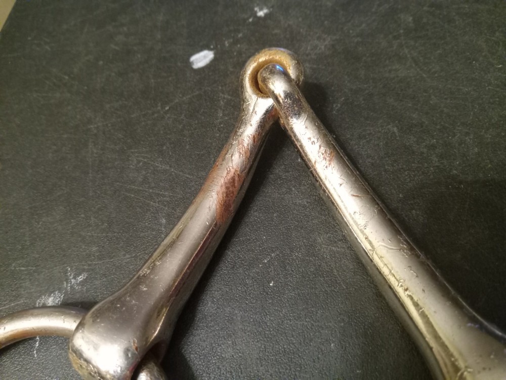 Loose Ring Snaffle Bit 5 1/2 in