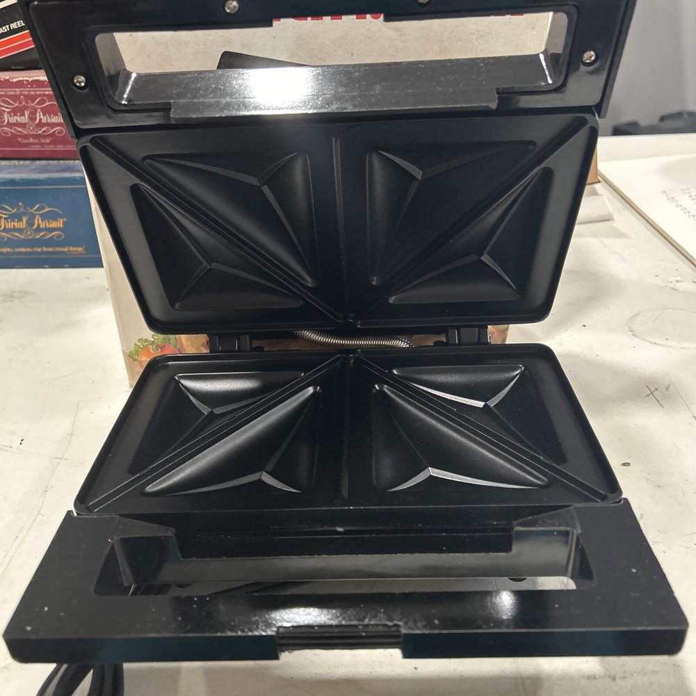 Dual Sandwich Maker | Clean