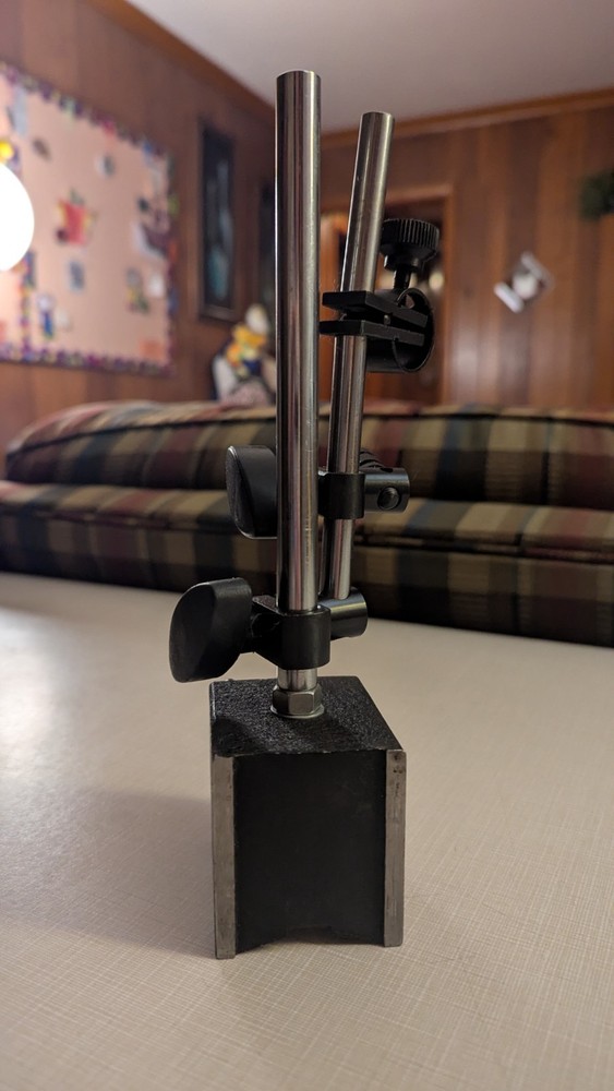 Cen-Tech Multi-Position Magnetic Base With Fine Adjustment P5645