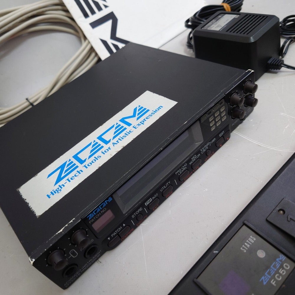 Zoom 9050 Advanced Instrument Multi-Effects Processor Rack Unit not power up