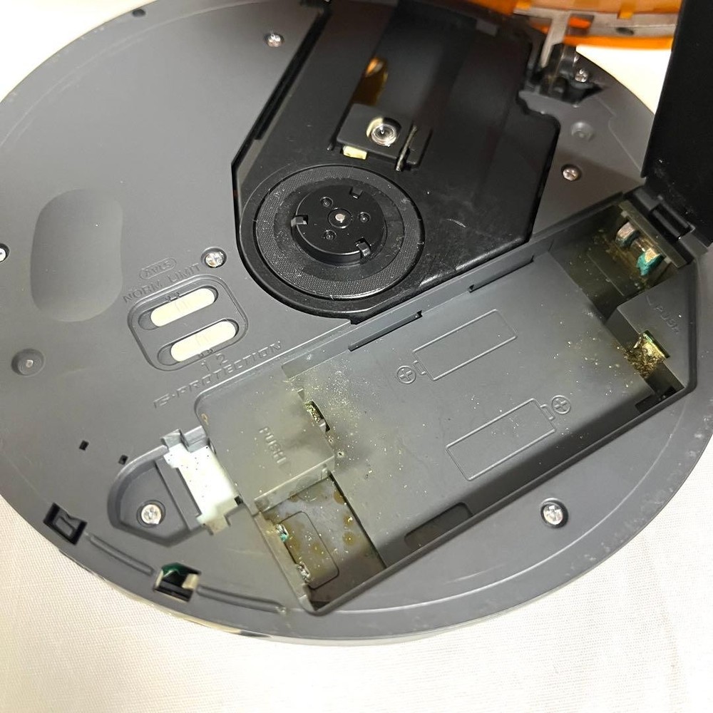 SONY D EJ855 CD Walkman Portable CD Player Used Tested Working Authentic