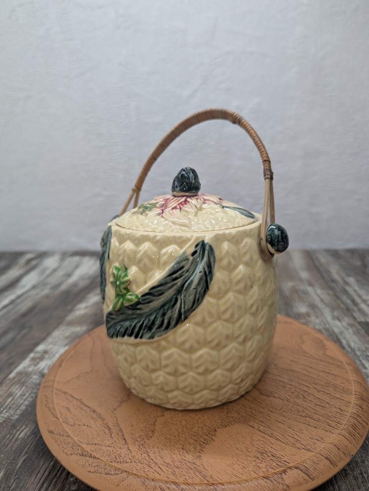 Vintage Ceramic Biscuit Jar Pineapple Pattern Wicker Handle Japanese.Nice 💙💚💛