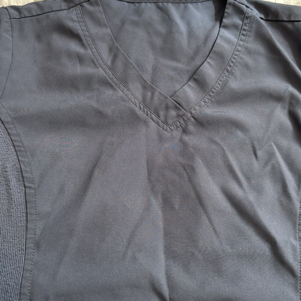 Beverly Hills Uniforms Gray Scrub Set Size Medium