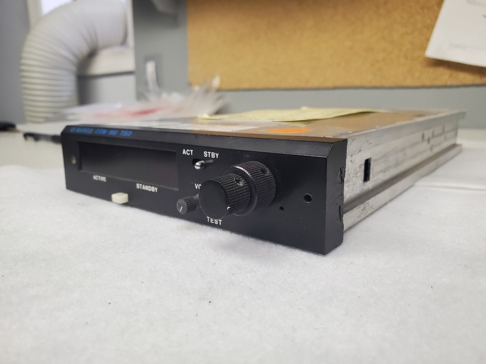 Narco VHF COM 810