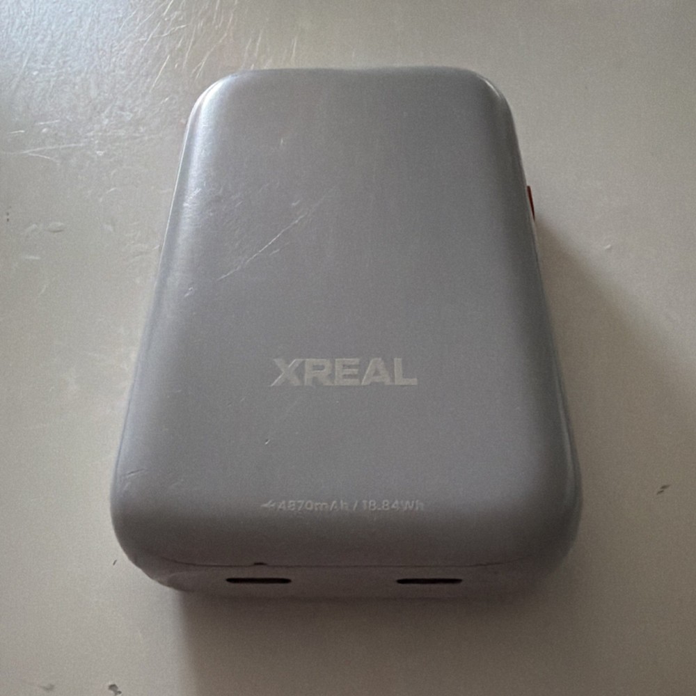XREAL Gray Virtual Reality Controller 4870mAh 18.84Wh Accessory