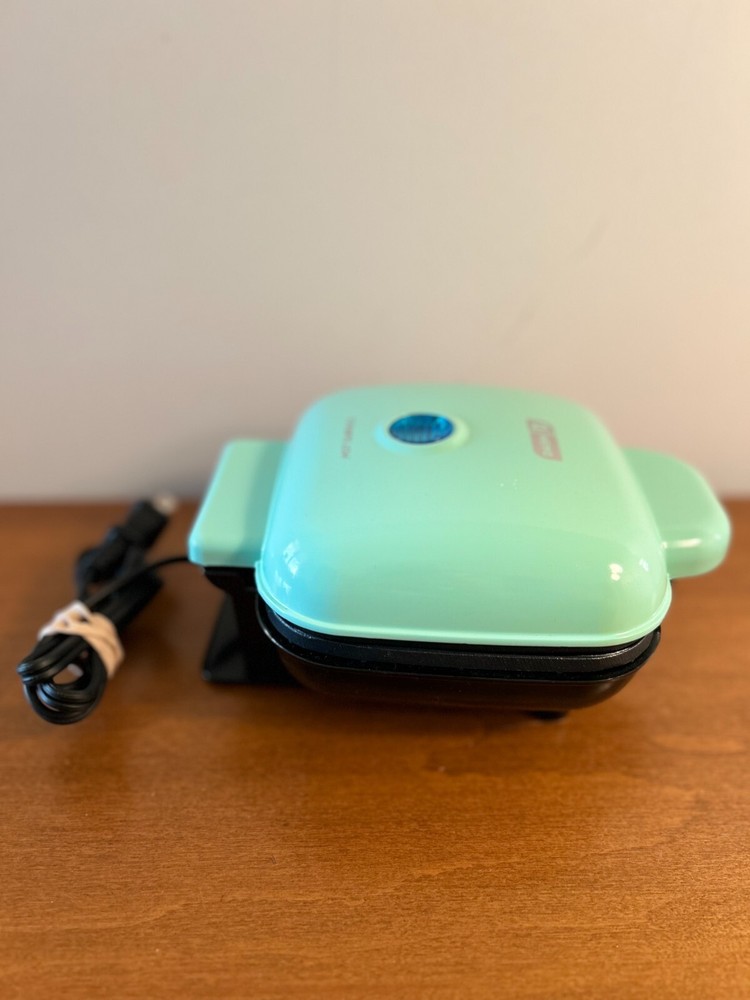 DASH Egg Bite Maker With 4 Silicone Molds Aqua Space Saver