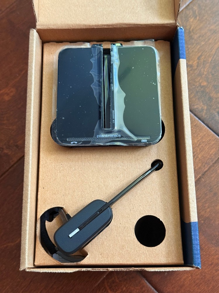 Plantronics CS540 Wireless Headset System Black New Open Box