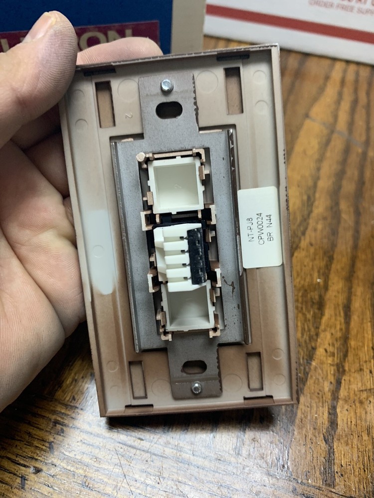 Lutron NT-PJ8-BR Telephone Jack