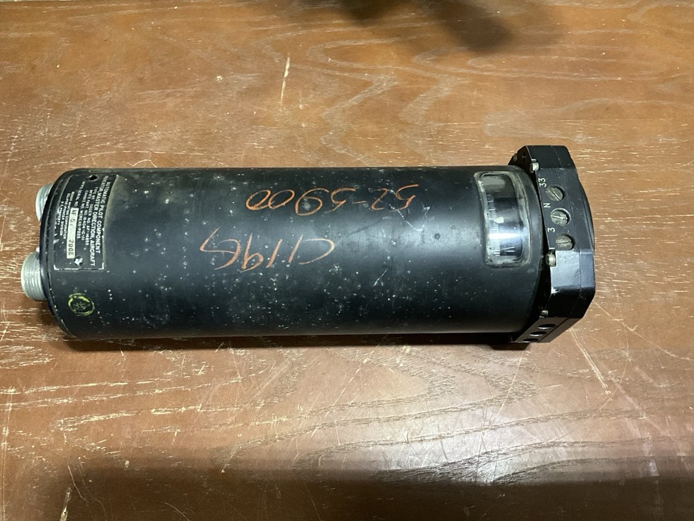 VINTAGE AIRCRAFT AUTOMATIC PILOT COMPONENT INDICATOR MASTER DIRECTION