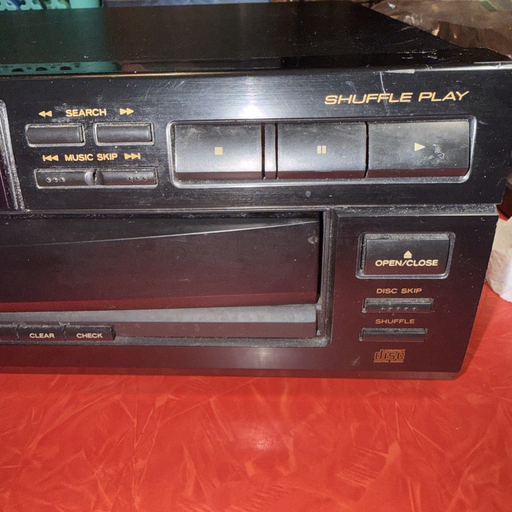 Teac Compact Disc Multi Player 5 Discs Model: PD-D2500 Tested Works Remote 1999