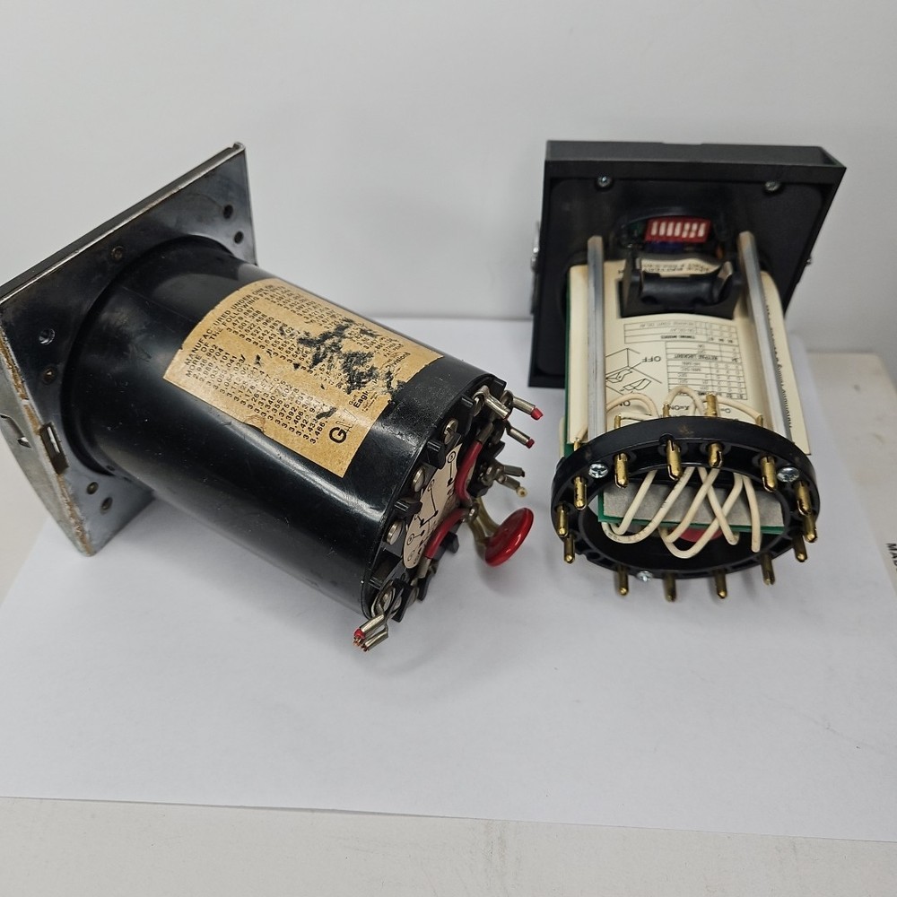 ATC A655-8-3000 Panel MT Digital Timer 120VAC Tenor Microprocessor w/ Diagram