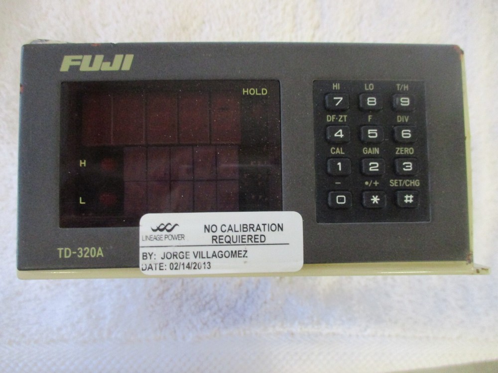 FUJI Electric Indicator Controller Digital 24VDC    TD-320A