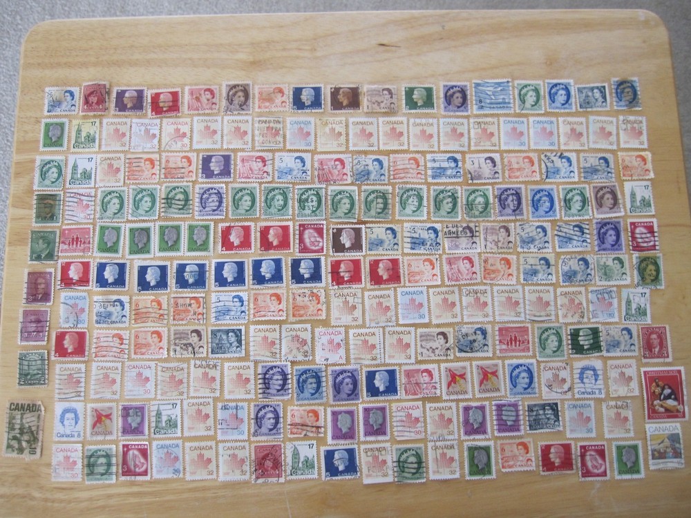196 USED CANADA STAMP COLLECTION