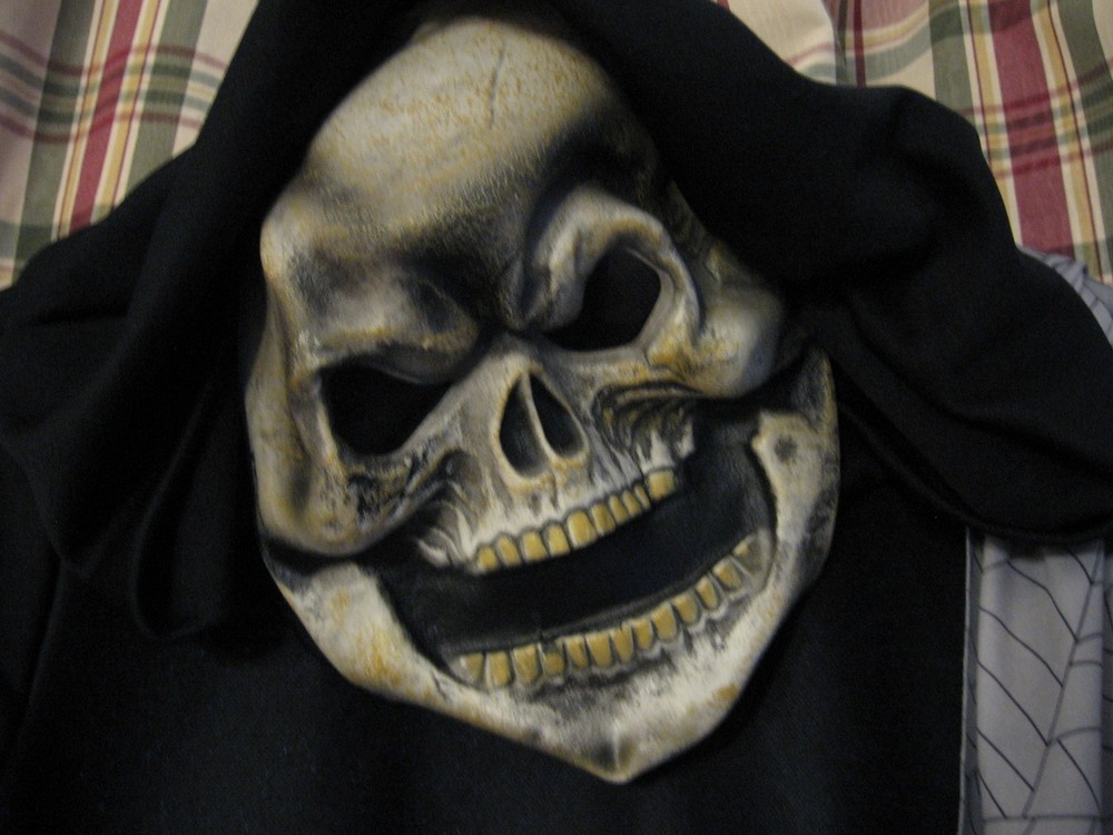 grim reaper costume child size 8-10